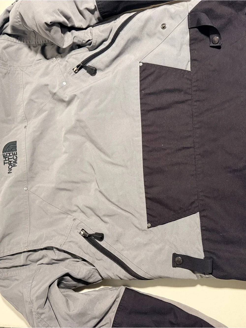 The North Face Men’s Light Gray and Black Ski Jacket - Steep Tech Style